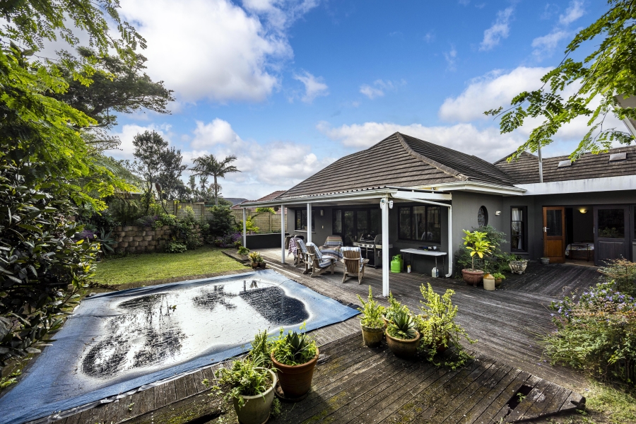 4 Bedroom Property for Sale in Nahoon Beach Eastern Cape
